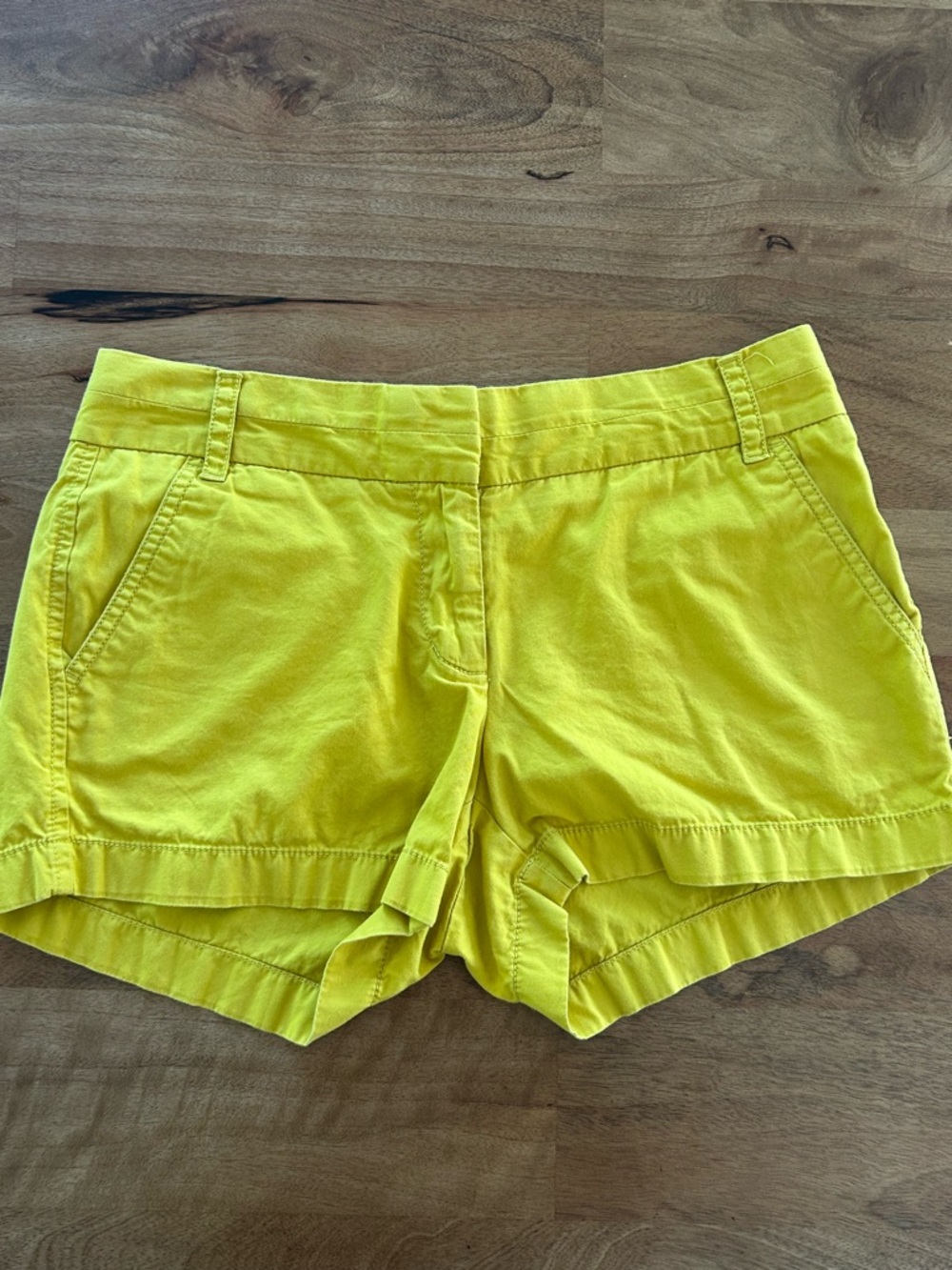 J. Crew Women's Bright Mustard Yellow Chino Shorts Size 2 w/ 3” inseam